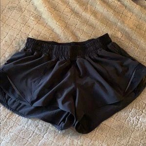 Lululemon hotty hot short